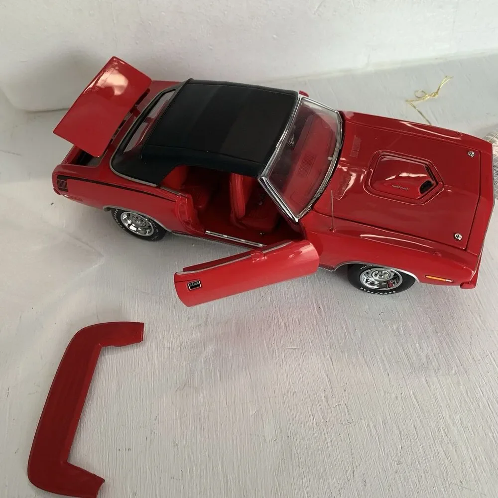 Franklin Mint 1:24 1970 Red Plymouth 